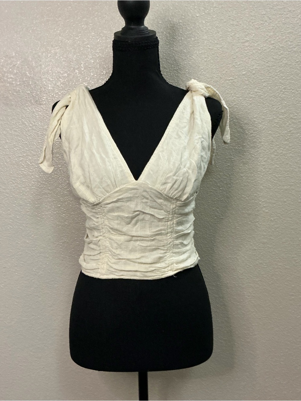 Free People Cream Tie-Shoulder V-Neck Crop Camisole